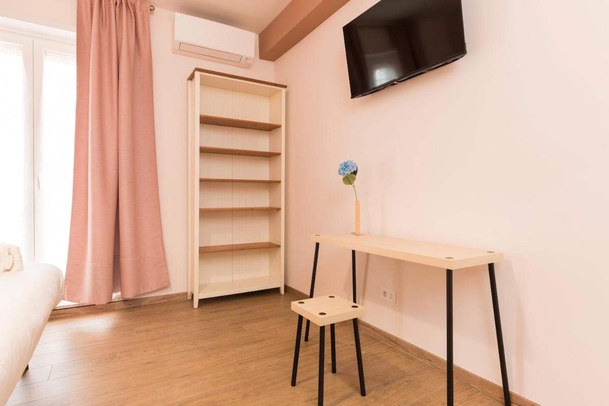 Comfy&stylish In Apartment Rom